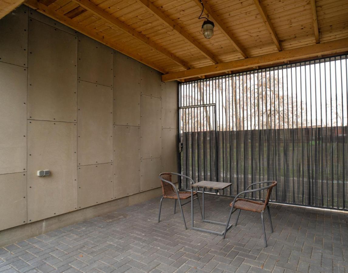 Апартаменты The Private Garden House Каунас Экстерьер фото
